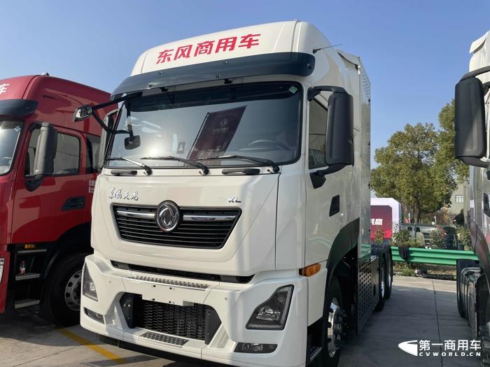 东风天龙KL氢燃料牵引车2.jpg