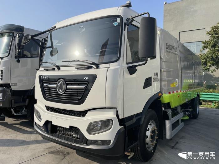 东风天锦18t纯电动洗扫车2.jpg