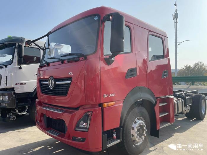 东风天龙水罐消防车2.jpg