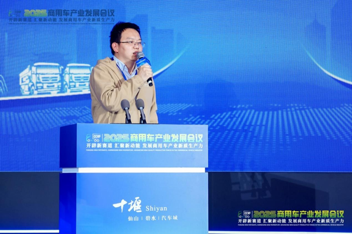 熊亚坤：场景牵引车路云一体化落地.png