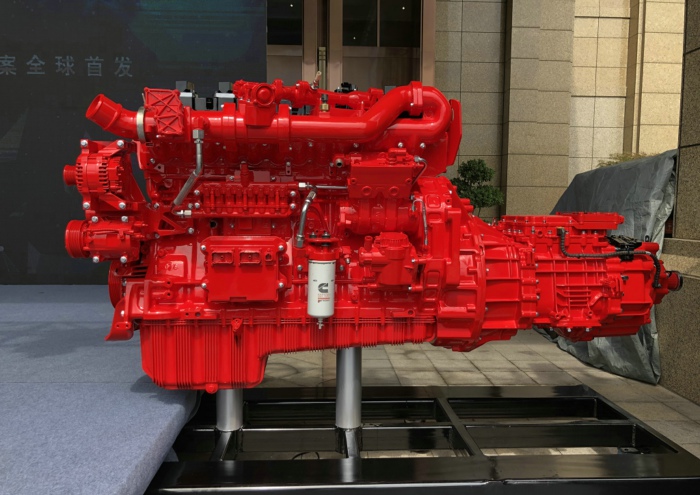 康明斯15L气体机1.jpg