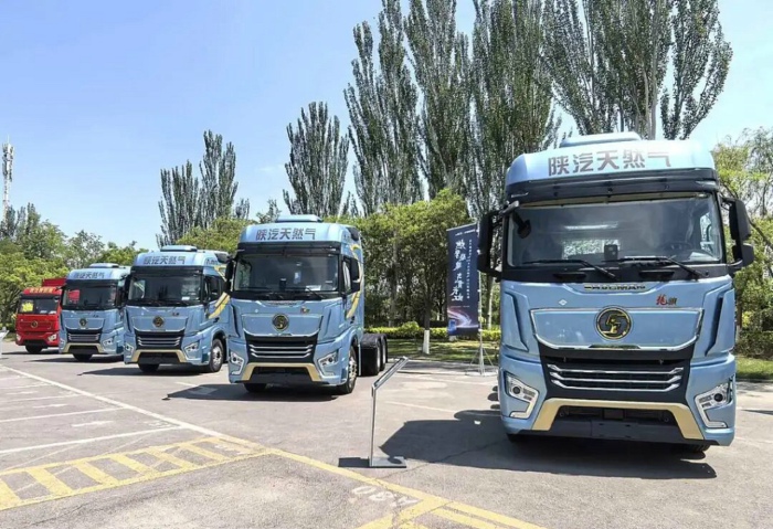 陕汽天然气重卡.jpg