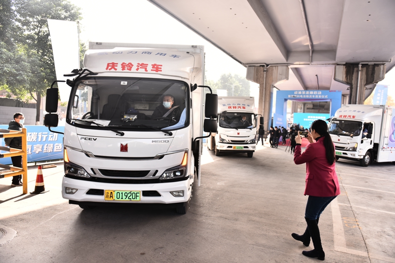 庆铃氢燃料电池物流车